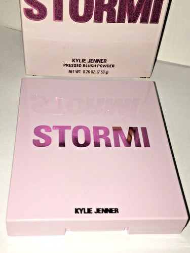 KYLIE JENNER Cosmetics FLUTTER IN LOVE BLUSH Limited Edition STORMI COLLECTION - Picture 7 of 11