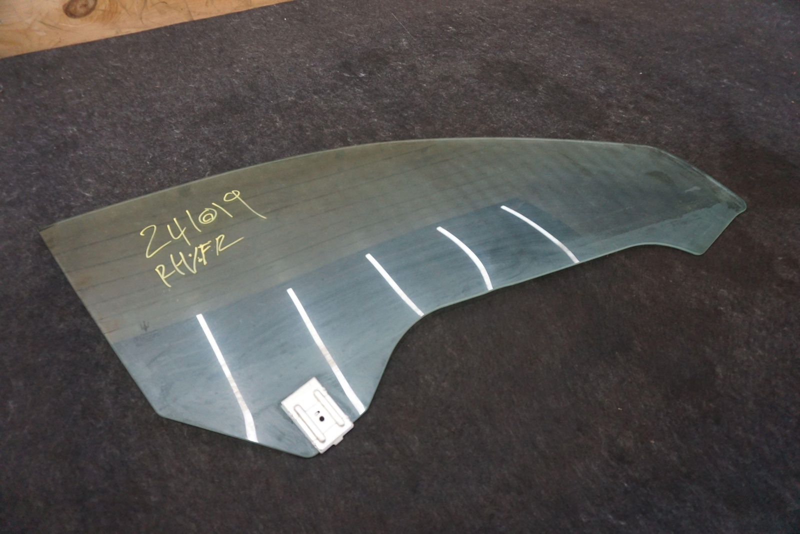 Front Right Side Door Window Glass 68363200 Maserati GranTurismo S M145 2008-19