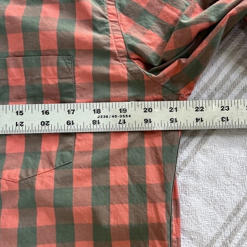 J Crew Shirt Mens Size M Pink Grey Plaid Checks M Button Up Collar Preppy EUC - Picture 4 of 18