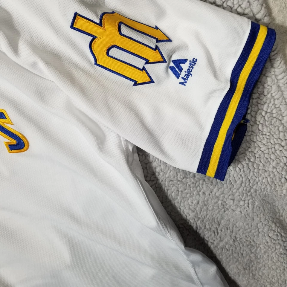 RARE!! Majestic Ken Griffey Jr 2016 Hall Of  fame Patch Jersey • Unisex Size 52 - Image 2 of 4