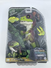 Untamed Raptor by Fingerlings - Green Stealth Not Working