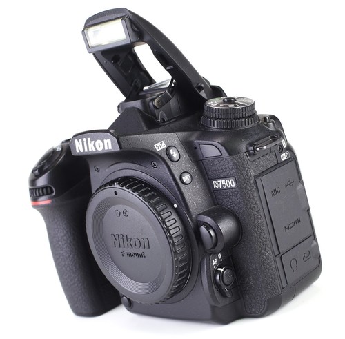 Nikon D7500 DSLR Camera Body Only Boxed Battery & Charger 37,238 Shots - Picture 15 of 17