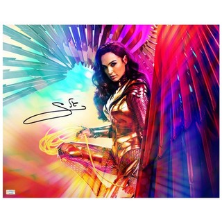 Gal Gadot Autographed 2020 Wonder Woman 84 16x20 Defender of Truth Photo