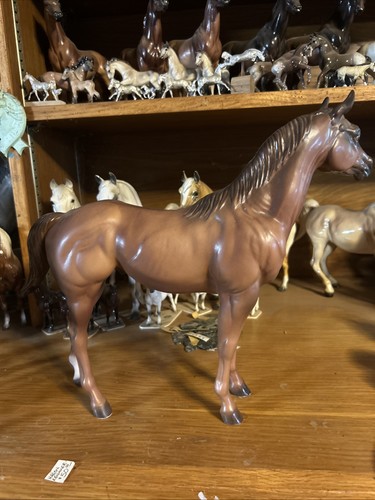 Hagen Renaker Designer Workshop Quarter Horse Metalchex matte Chestnut