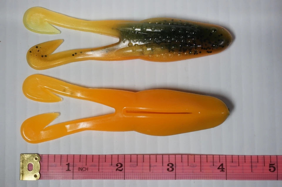 Señuelos de pesca de lubina de plástico suave sapo cachondo Topwater 25 - Zoom 4,25" Foto 3 de 4