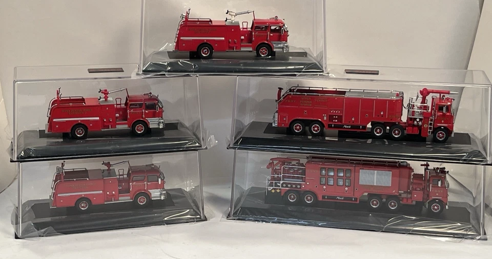 Juego completo de 5 camiones CÓDIGO 3 SISTEMA SUPER BOMBA FDNY ESCALA 1/64 DIECAST Foto 2 de 4