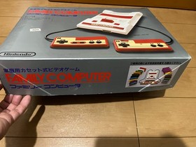 Nintendo Famicom Console with BOX and Manual, 10 Games 0301