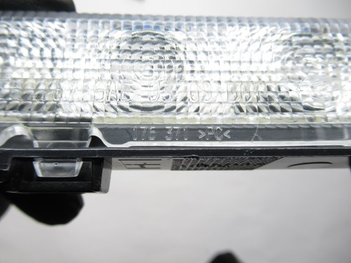 Luz de montaje alto tercera freno VW Jetta Passat 2011-14 6RU945087 OEM - Imagen 9 de 11