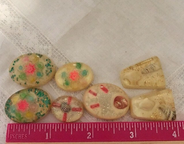 Vintage Crafting Parts For Repair Plastic Embellishments JMS-36
