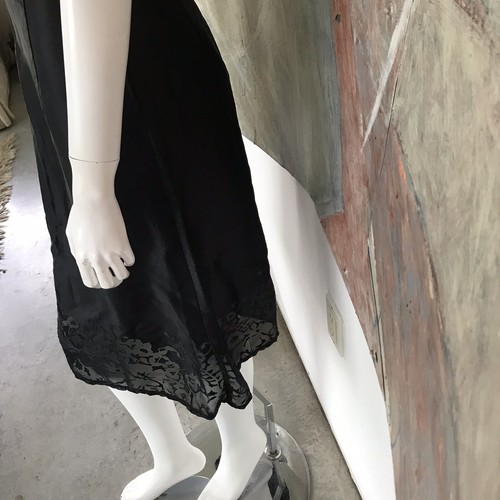 Sisley Black Laser Cut Floral Trim Sleeveless Below Knee Dress Small - Picture 5 of 10