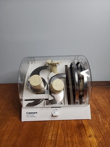 Cuisinart Food Processor Blade and Disc Holder Model BDH-2 Set Of 5 With holder - Picture 8 of 10