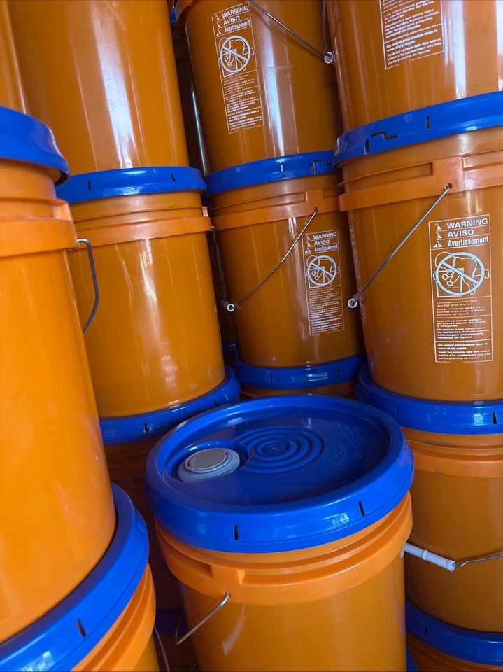 Laundry Detergent 5 gall Bucket - Image 2 of 2