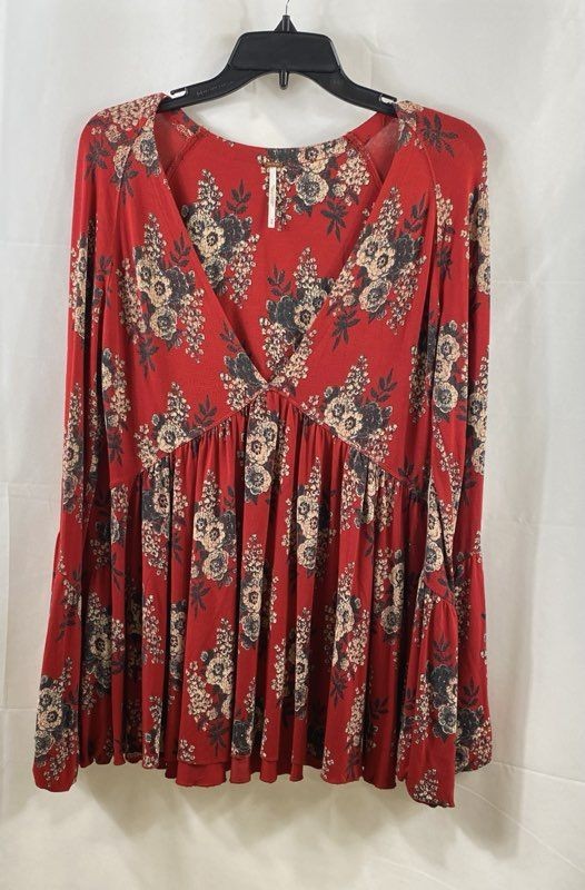 Free People Women's Red Floral V-Neck Empire Waist Bell Sleeve Top Size M