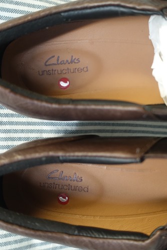 CLARKS UNSTRUCTURED~NEW!!~BROWN UN ADORN LOOP COMFORT SLIP-ON SHOES WOMENS 9.5M - Picture 10 of 12