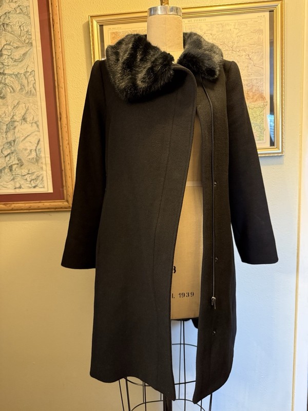 Talbots Long Wool Coat 12p With Faux Fur Collar
