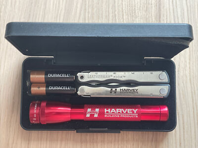 Leatherman Kick Multi-Tool Mini Maglite Excellent Collectible USA
