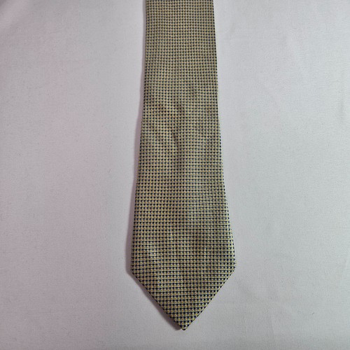 Arrow 100% Silk Tie Geometric Gold 3.5" x 61" - Picture 3 of 8