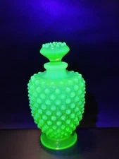 VNTG Fenton Green Opalescencet Uranium Opalescent Hobnail Glass Perfume Bottle 