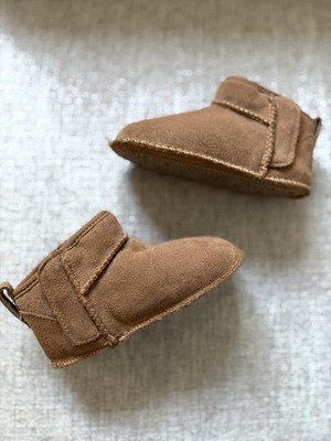 UGG Australia Säuglinge hellbraune Stiefeletten Kinder Kleinkind Uggs Größe 4/12-18 Monate