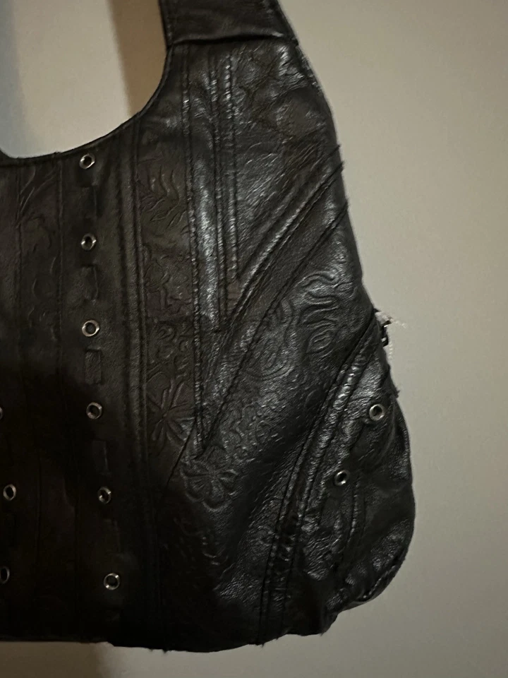 Bolsa de ombro Cabin Creek preta de couro floral em relevo bolsa de mão ocidental - Imagem 4 de 4