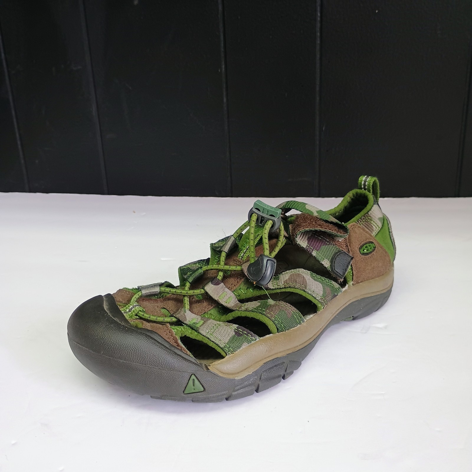 Sandali Keen Newport H2 verdi mimetici outdoor escursionismo giovani taglia 3