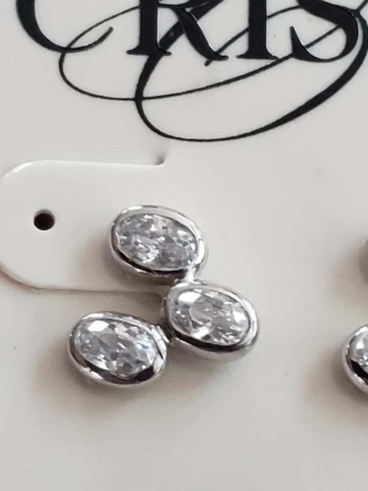 NUEVO Auténtico conjunto de aretes Crislu Trilogy con circonita cúbica en plata de ley de 1/2 pulgada Foto 4 de 4