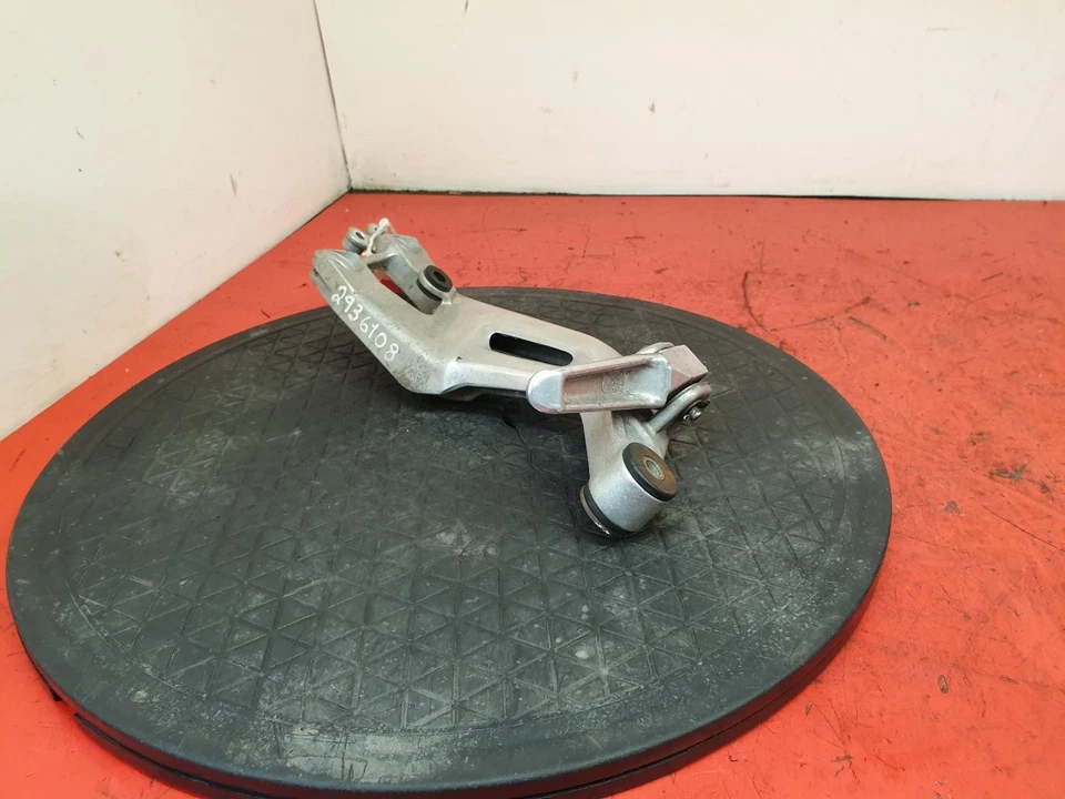 HONDA CBR 1100 XX RIGHT PILLION FOOTREST 1996 50720KT7761 - Image 3 of 4