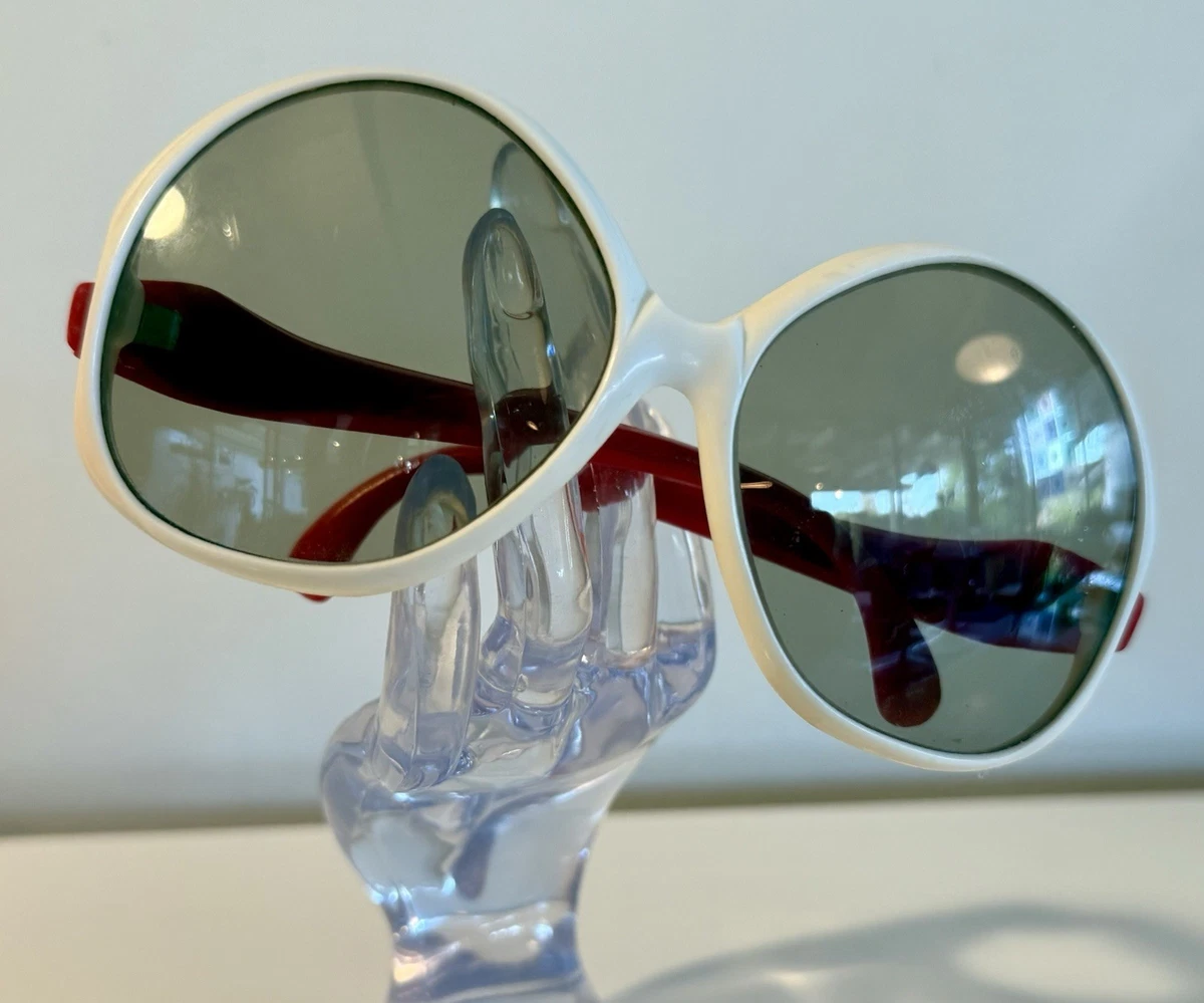 Vintage Tura MOD 8251 IVO 80s Sunglasses Ivory Gold Oversized Layered Wing Glam Ivory Metal Vintage Sunglasses for sale | eBay main image 3