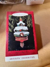 Hallmark Keepsake Ornament 1993 Peek-a-Boo Tree Beaver Penguin Artists Favorites