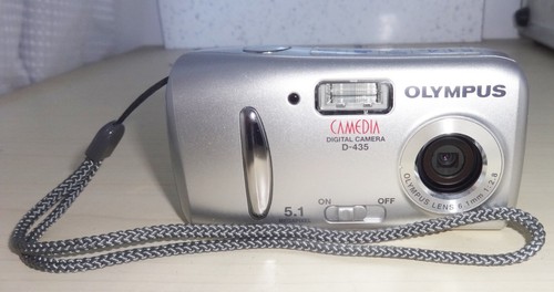 👌 Olympus Camedia D-435 5.1MP Compact Digital Camera Silver working - Picture 2 of 6