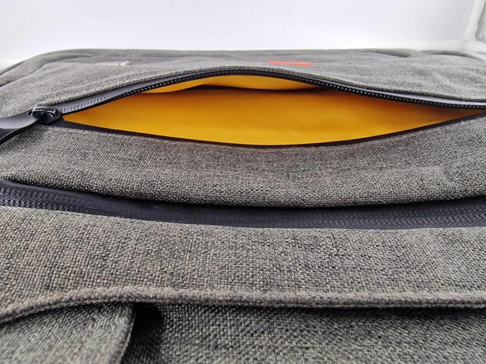 V7 CTPX6 Laptop Notebook Reisetasche Aktentasche 16 ZOLL ohne Gurt gebraucht ... - Bild 3 von 4