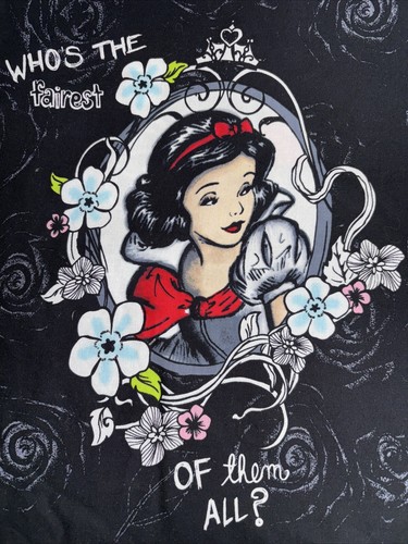 DISNEY Snow White & Queen Mirror Scrub Top W/ Pockets Women Size XL Black NWT - Picture 4 of 12