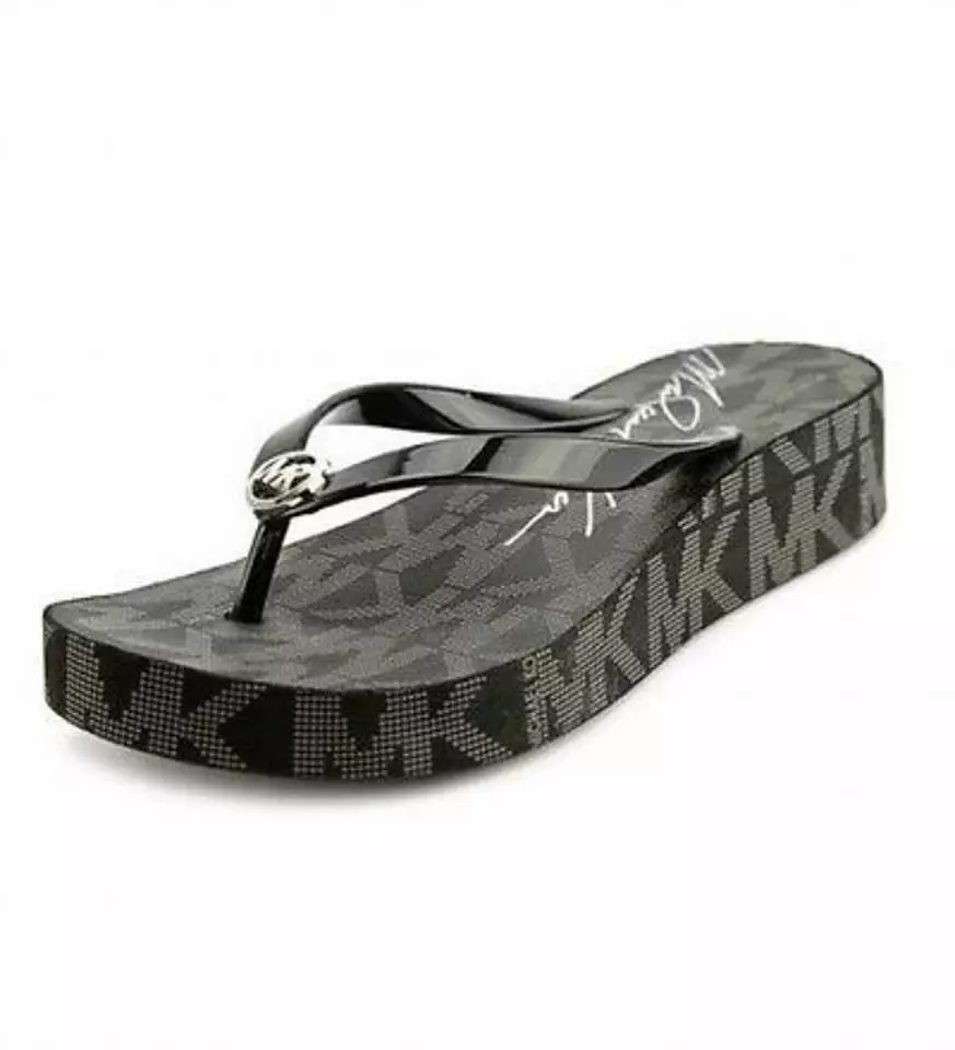 Michael kors bedford hotsell platform flip flops