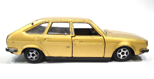 Vintage 1970s Norev Jetcar 1:43 Renault 30TS Gold Made In France Diecast Model - Picture 4 of 7