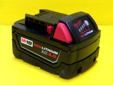    NEW Genuine Milwaukee M18 Red Lithium-Ion XC 3.0Ah 18V Battery 48-11-1828