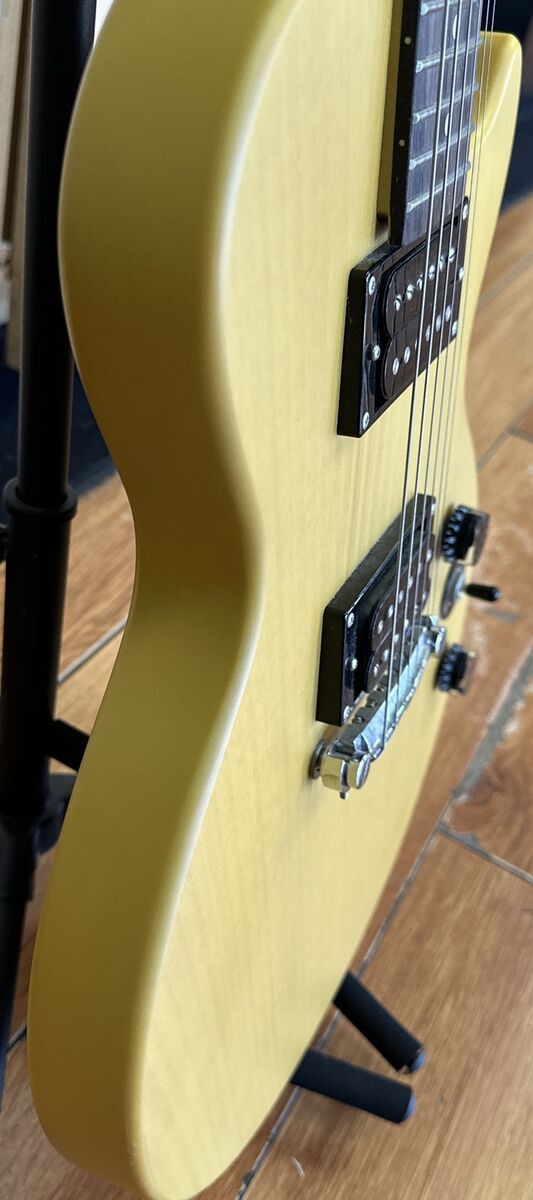 Epiphone Les Paul Special Electric Guitar TV Yellow Limited Epiphone Les Paul Special Electric Guitar TV Yellow Limited