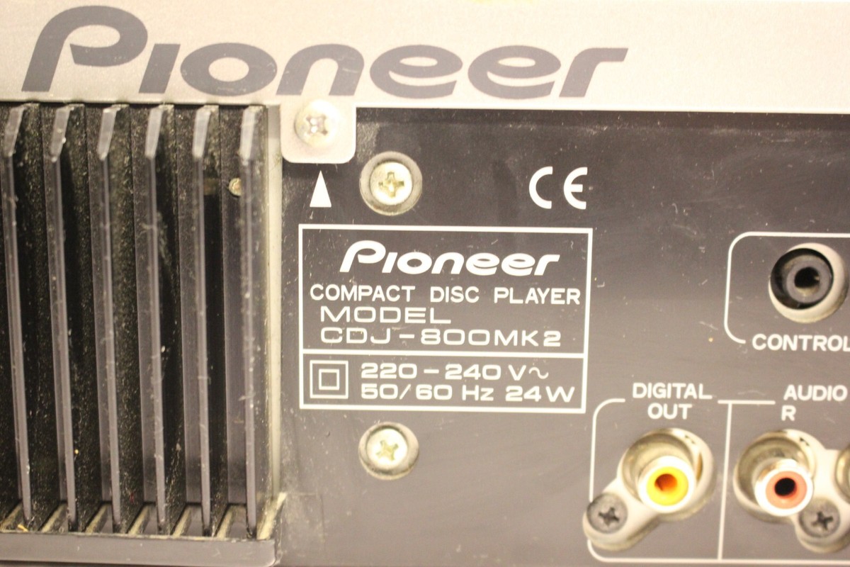 Pioneer CDJ-800MK2 - Professional Digital DJ CD Player with