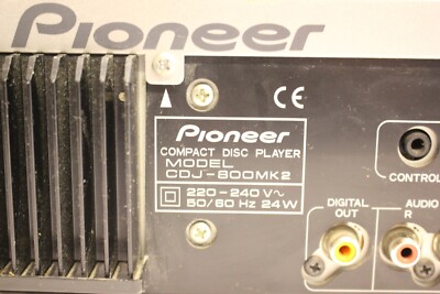 Pioneer CDJ-800MK2 - Professional Digital DJ CD Player with