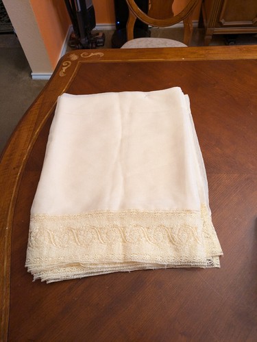 CHRIS MADDEN LIGHT GOLD/IVORY Valances 19" X 59" A Set Of 4 - Picture 5 of 9