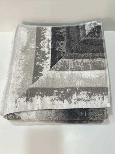 Max Studio 2 Bath 2 Hand Towel Set Shades Of Gray Ombre Abstract NWT - Picture 4 of 7