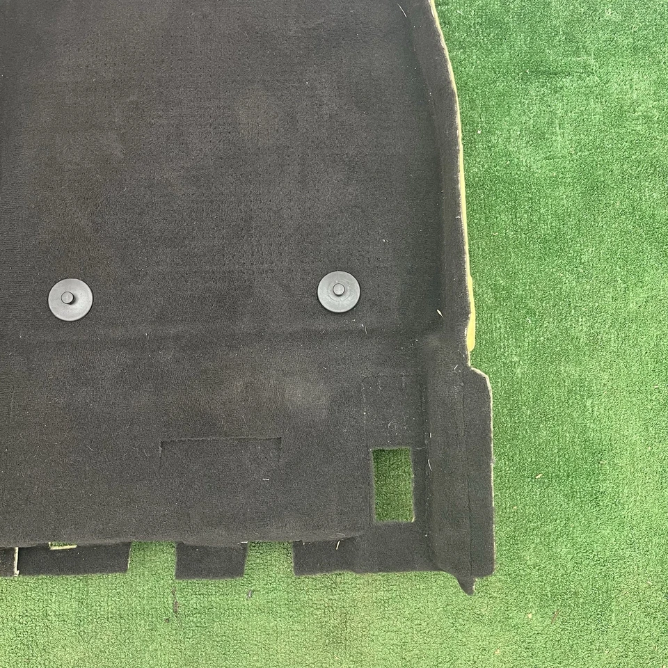 Cadillac XTS 2013-2019 alfombrilla delantera derecha cubierta revestimiento alfombrilla OEM Foto 3 de 4