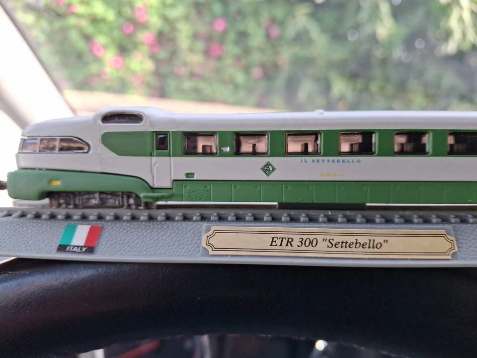 Del Prado Locomotive Italy ETR 300 Settebello N scale 1/160 - Immagine 4 di 4