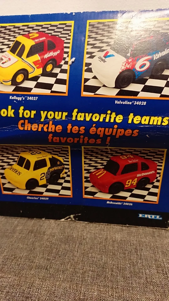 ERTL LITTLE RACERS PUSH & ROLL#5 TERRY LABONTE/KELLOGGS CORN 旗子 — 第 3/4 张图片