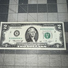 U.S $2 Two Dollar Bill 1976 B Series Low Serial Number Vintage Excellent! FREE