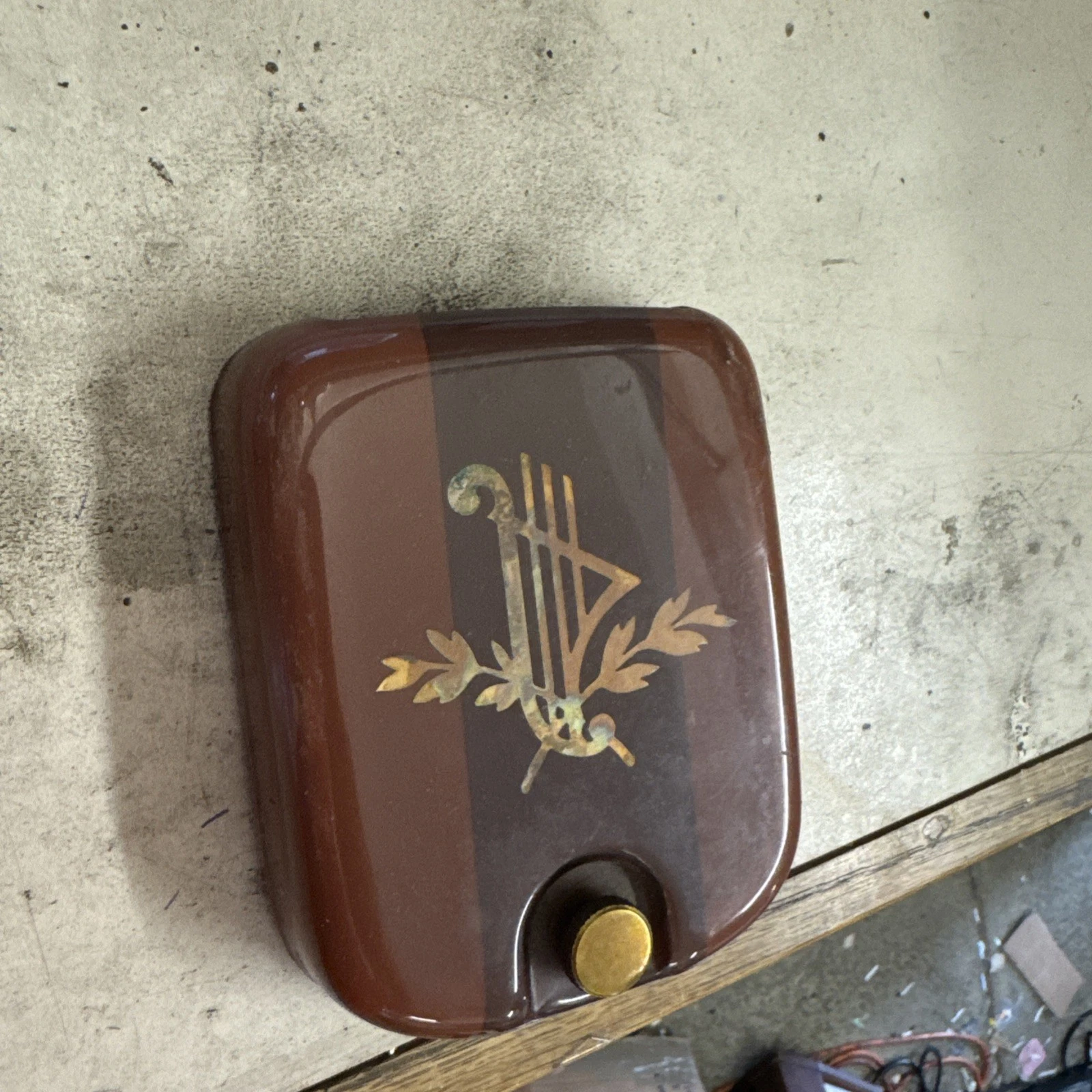 Picture 1 of 5
