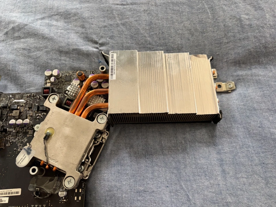 iMac 820-3126-A 21.5" A1311 Logic Board Assy w/2.5 GHz i5 CPU EMC 2428 Mid 2011 - Image 4 of 4