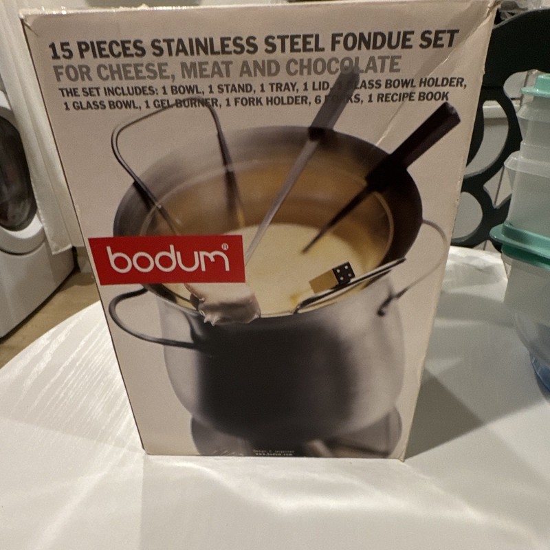 Bodum 5070 15-Piece Stainless Steel 1.5 Qt Flame Fondue Set Cheese Meat
