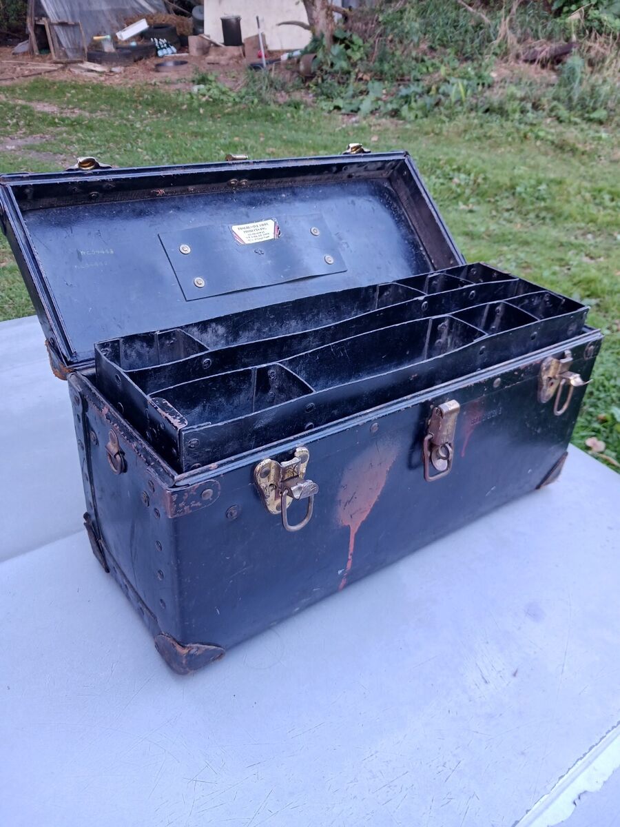 Vintage 1930's Bell Systems B Hard Leather Lineman Toolbox Vintage 1930's Bell Systems B Hard Leather Lineman Toolbox