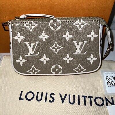 Louis Vuitton Sunset Pochette New Khaki Beige Cream Louis Vuitton Sunset Pochette New Khaki Beige Cream