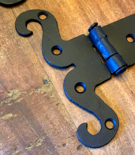 A Pair of Ornamental Wrought Iron 12" Handmade Tee Hinges SPECIAL OFFER - Picture 3 of 4